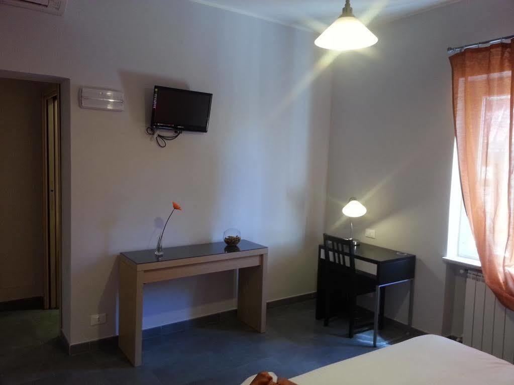 Gemini Suite Roma Exterior foto